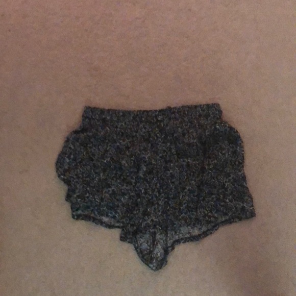 shorts - Picture 1 of 1